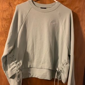 Nike women’s fleece crew sweatshirt